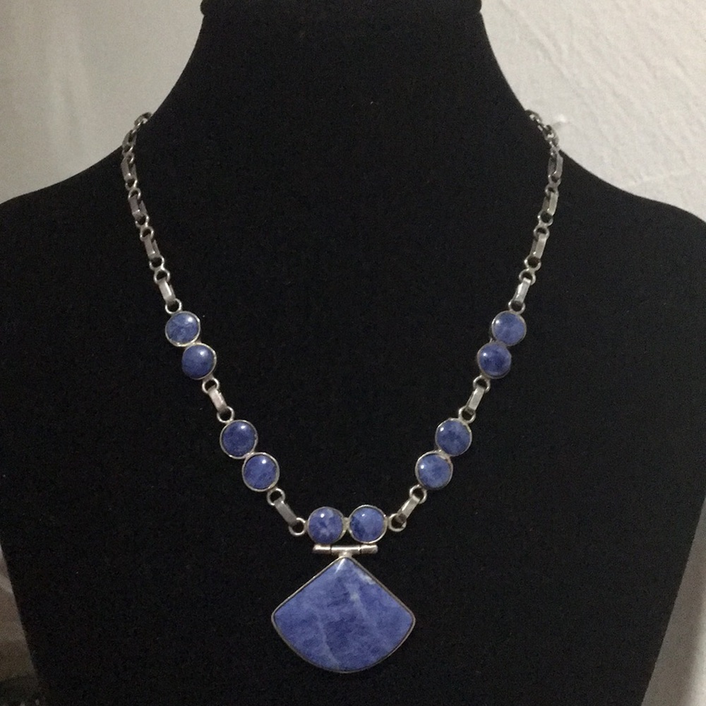 Silver Genuine Gemstones collar